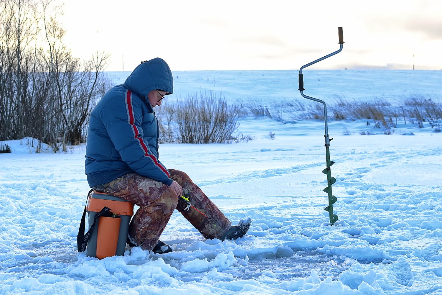 Onde pescadores experientes escolhem os melhores locais para a pesca de inverno.